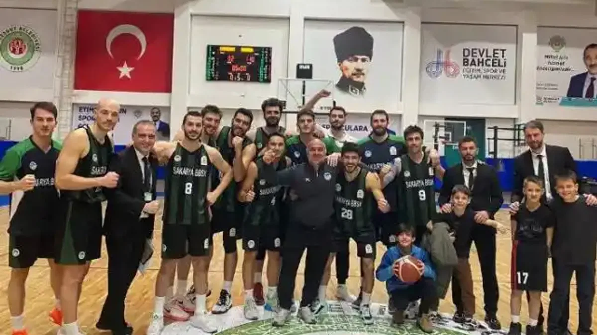 Sakarya Büyükşehir potada farklı kazandı