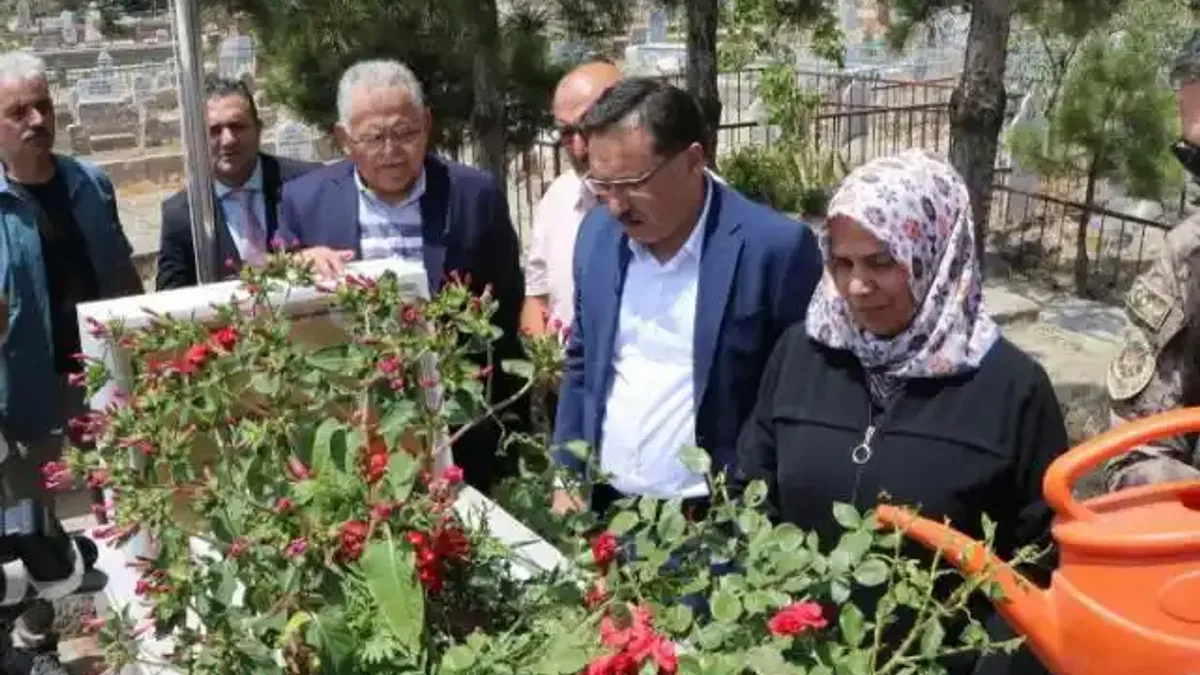 Başkan Büyükkılıç, 15 Temmuz şehitlerini unutmadı
