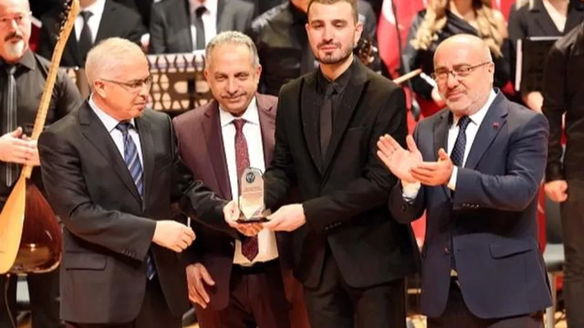 Kayseri Talas'ta Atatürk'e yakışır konser