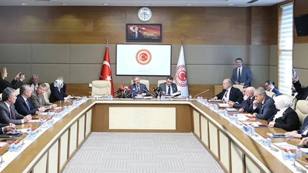 Okul Saldırılarının Nedenlerini Araştırma Komisyonu TBMM'de ilk toplantısını yaptı