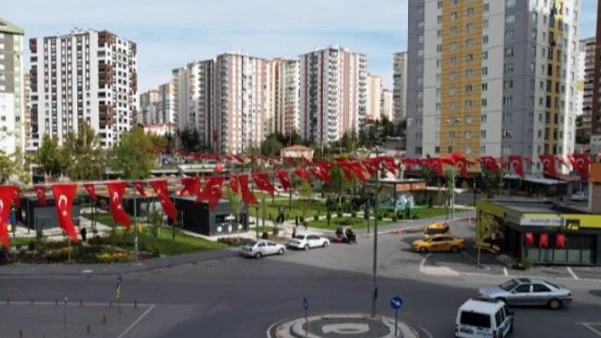 Kayseri Talas'a yer gök kırmızı beyaz