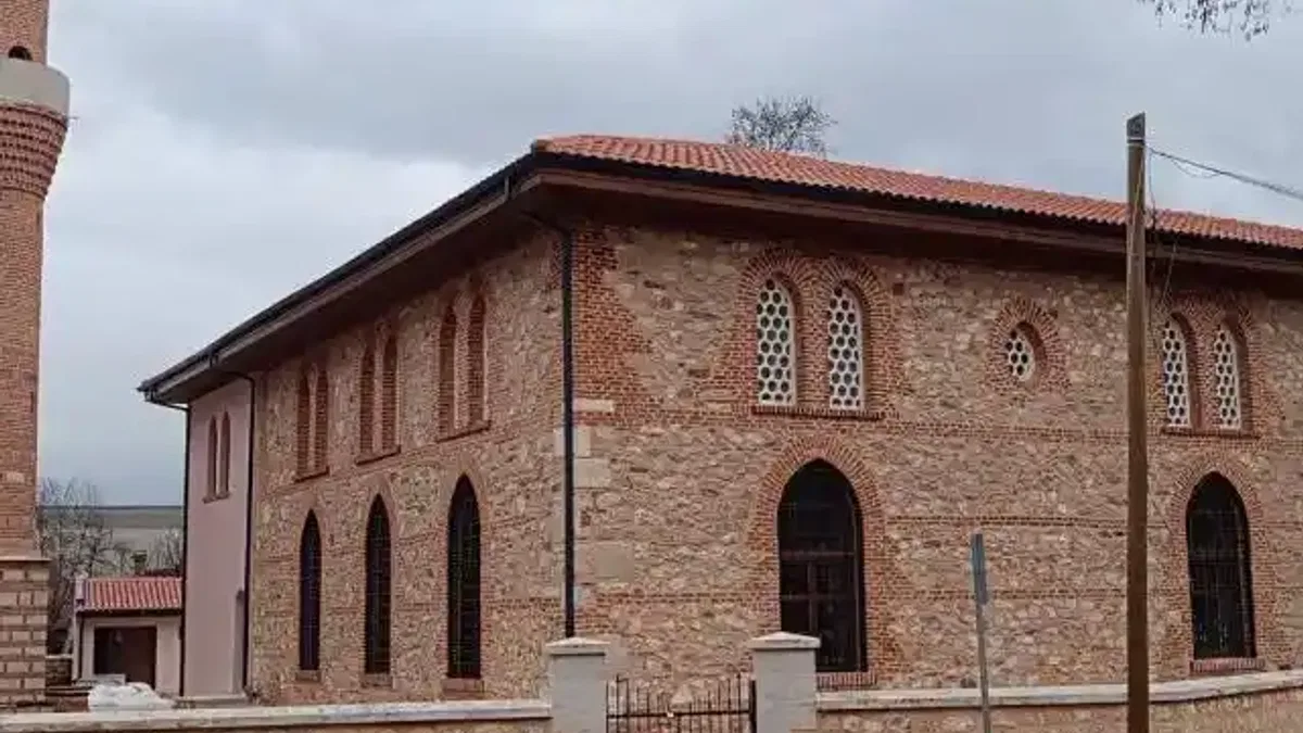 Bilecik'te Tarihi Cami’de ilk ibadet Regaip Kandili'nde
