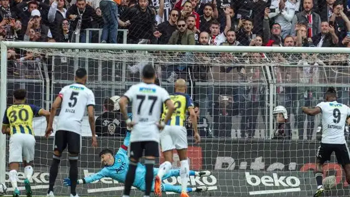 Beşiktaş maçın ilk yarısında, Fenerbahçe tamamında etkili