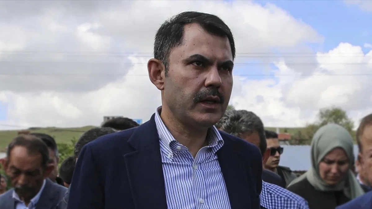 Bakan Kurum, Akyurt'ta incelemelerde bulundu: İvedilikle yeni binaların yapımını gerçekleştireceğiz