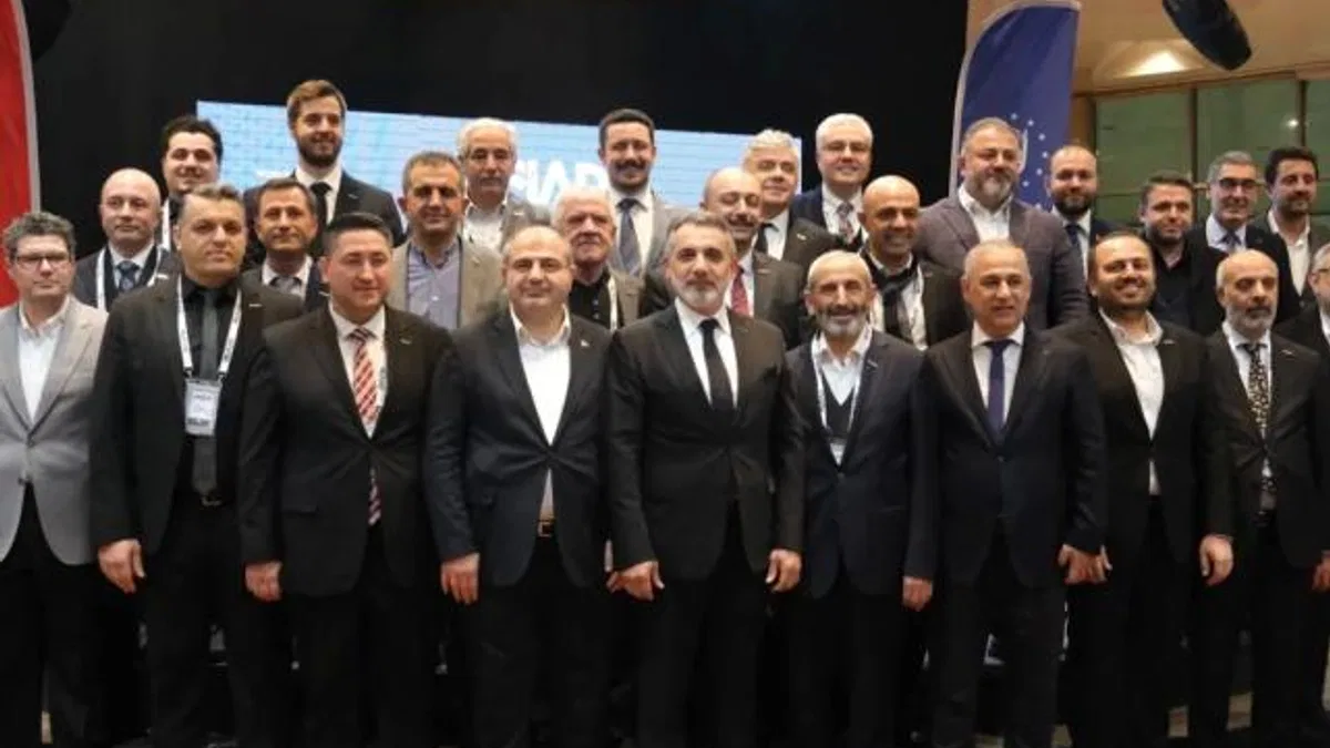 MÜSİAD Bursa Şubesi'nde Başkan Şenocak güven tazeledi