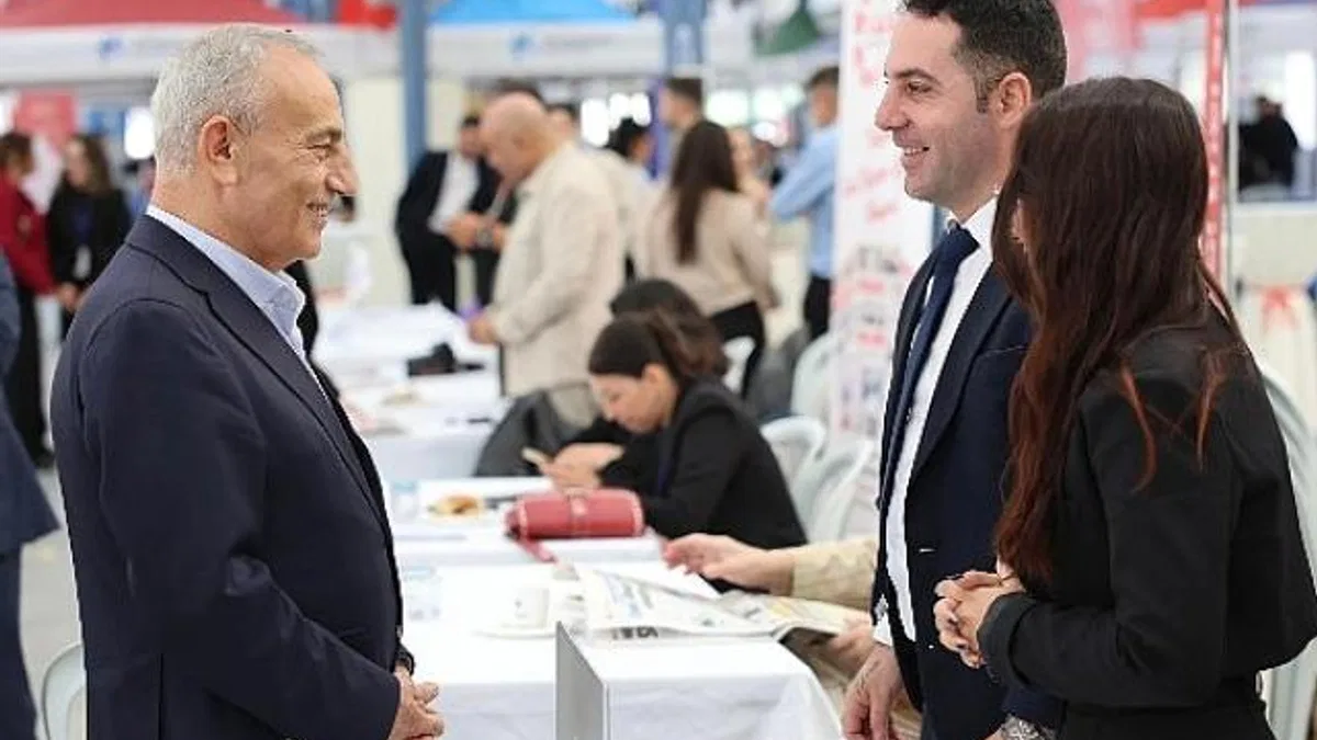 Küçükçekmece Belediyesi İş Arayan ve İşverenler Arasında Köprü Oldu