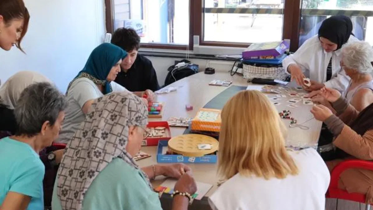 Antalya Mavi Ev’de Alzheimer farkındalığı artıyor