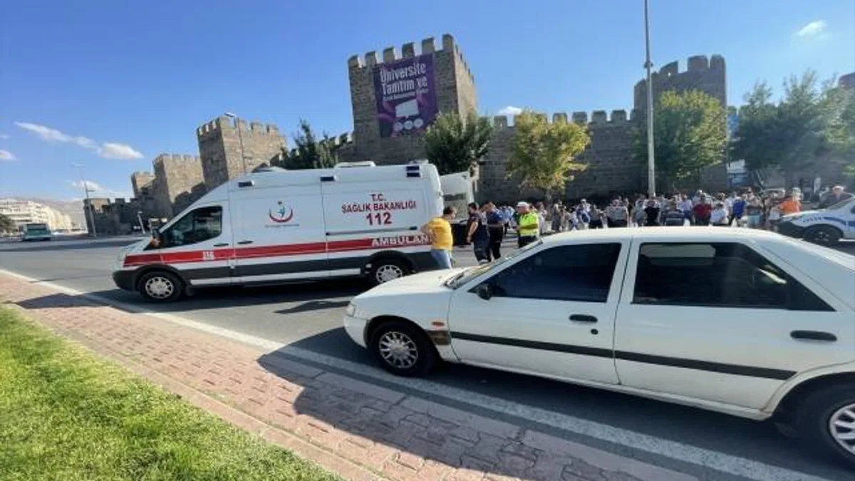 Kayseri'de otomobilin çarptığı yaya ağır yaralandı