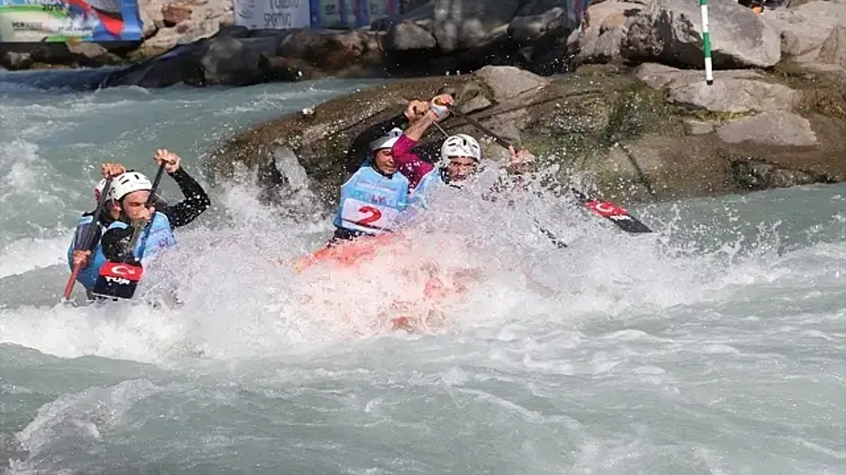 Rafting kupası yarışlarına hazırlanıyorlar