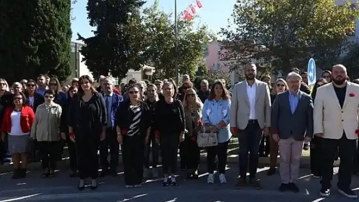 Ahmet Taner Kışlalı Güzelbahçe'de Anıldı