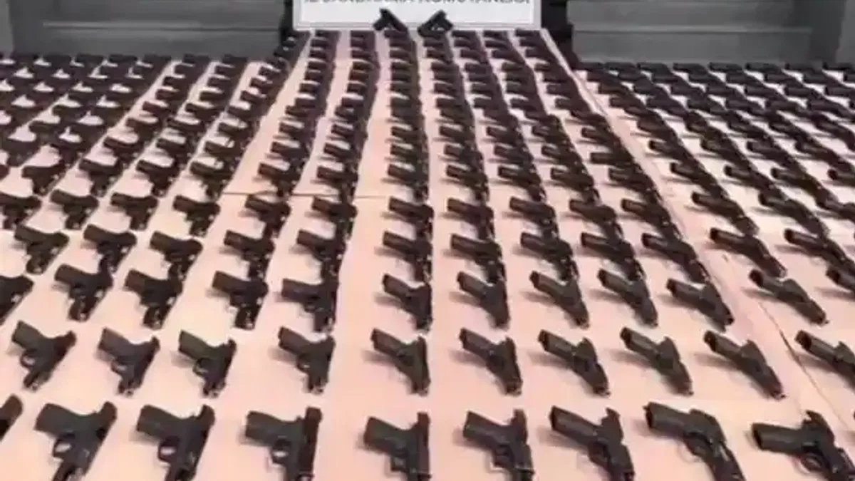Jandarma'dan dev operasyon... 1.107 ruhsatsız tabanca ele geçirildi