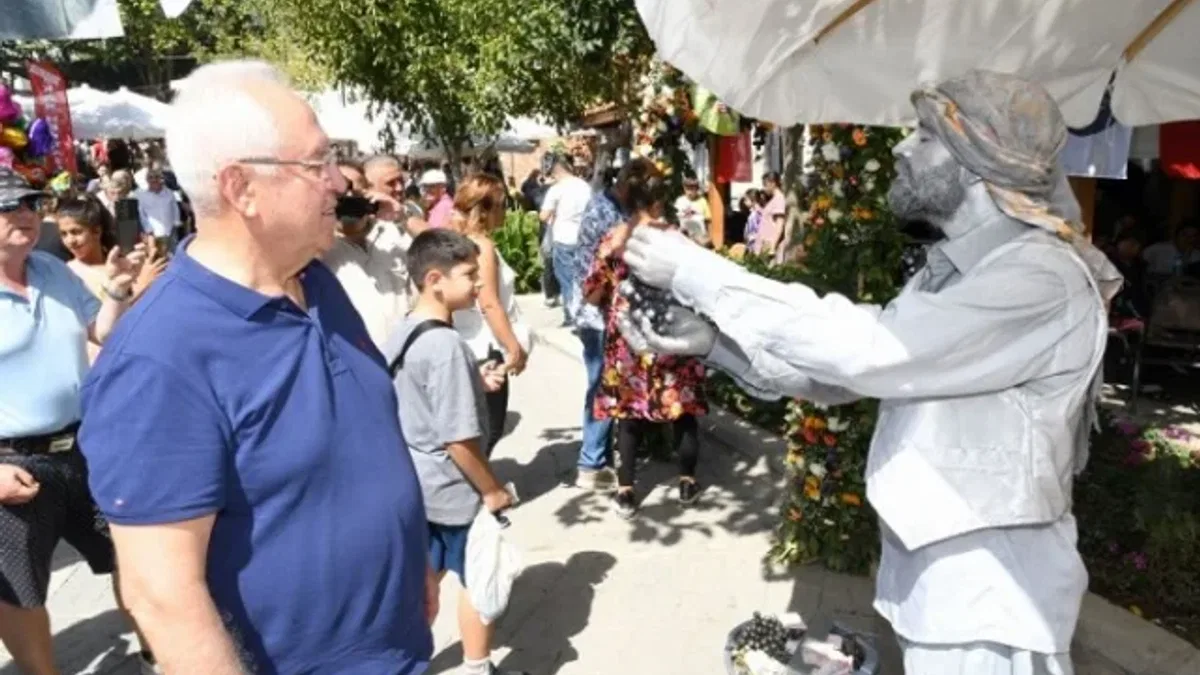 Kavacık Üzüm Festivali'ne 'pazar' akını