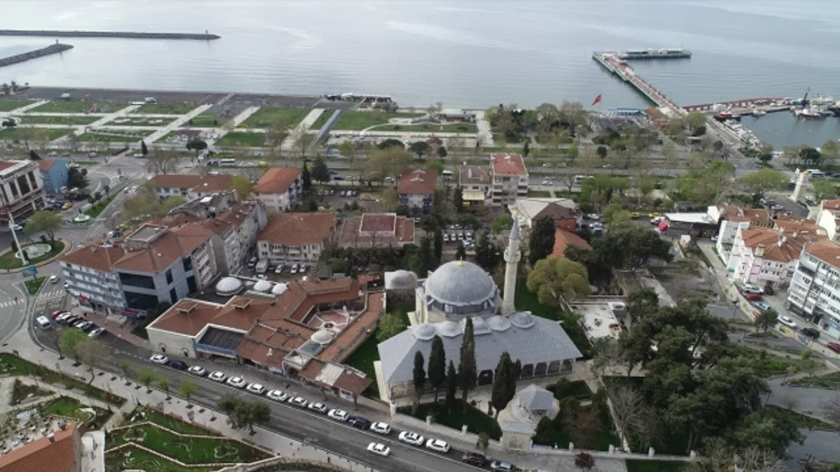 Tekirdağ'da Osmanlı mimarisini yansıtan tarihi camiler göz kamaştırıyor