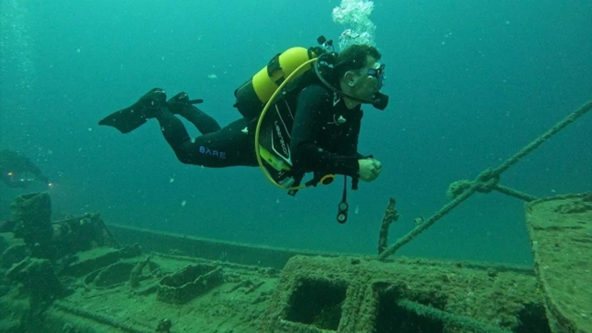 İtalyan konuklar, turizme açılan Çanakkale Savaşı batıklarına dalış yaptı