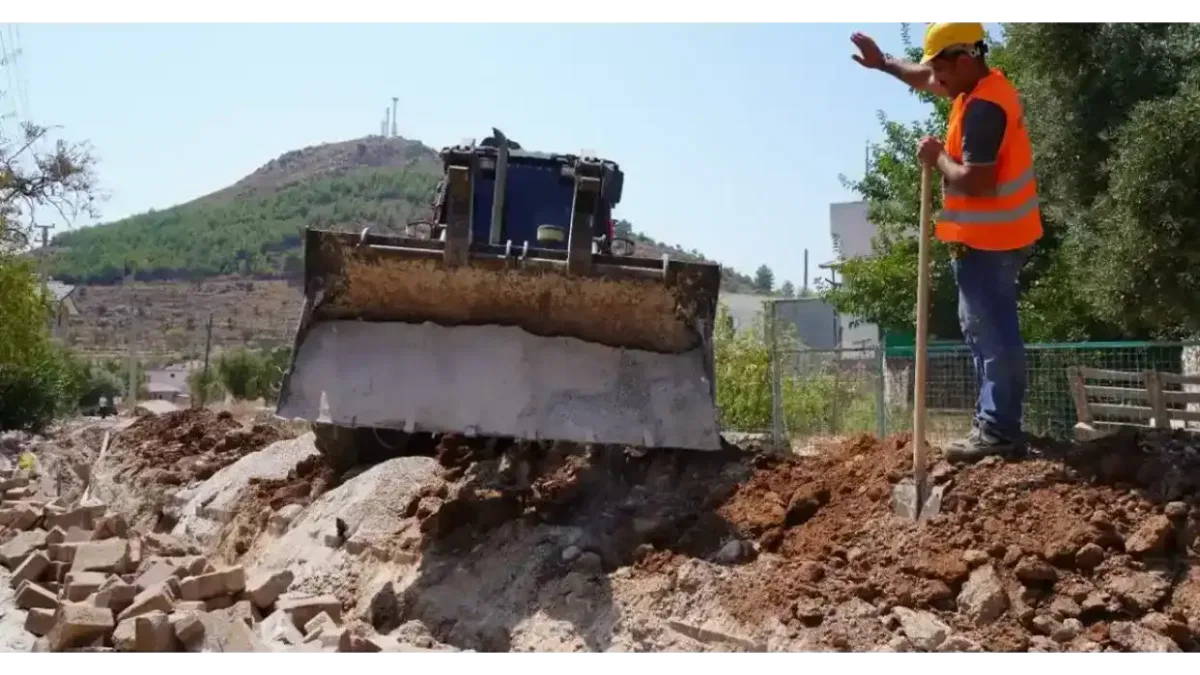 Marmaris Yeşilova'nın içme suyu şebekesi genişletiliyor