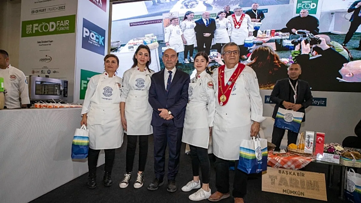 Başkan Soyer Fuar İzmir'in ev sahipliği yaptığı dört fuarı ziyaret etti