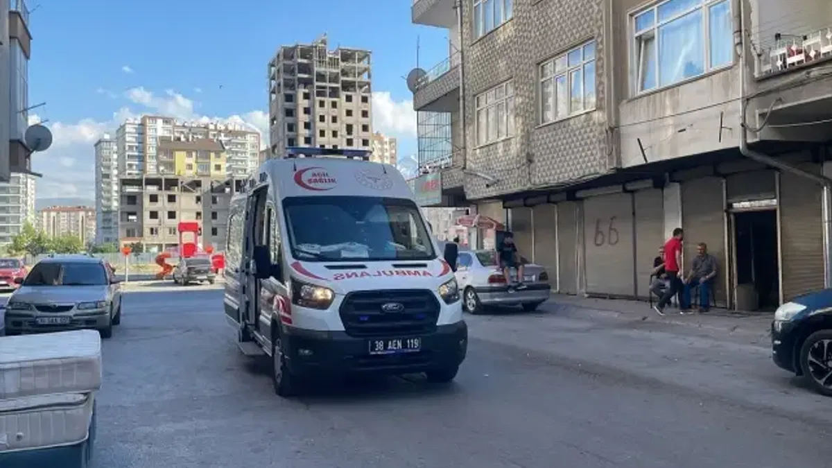 Kayseri'de babasının kız arkadaşını bıçakla yaralayan kadın gözaltına alındı