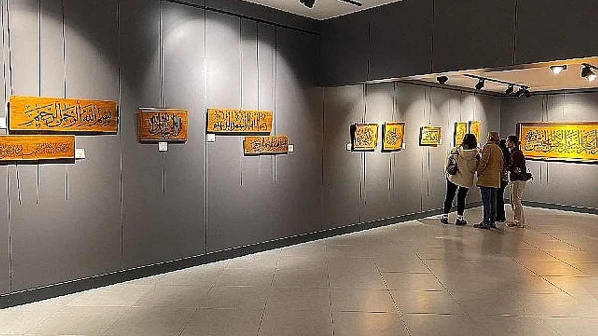 Üsküdar'da 'Ahşap Yakma Sergisi' Sanatseverlere Kapısını Açtı