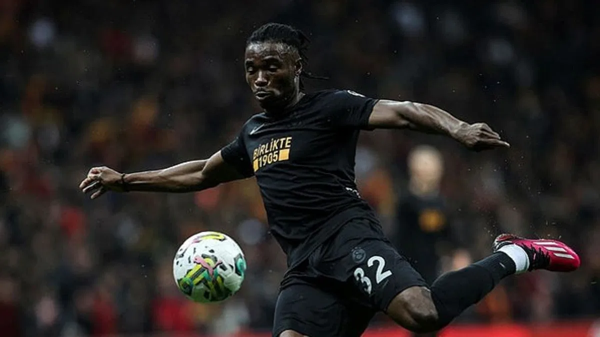 Galatasaray'da Sam Adekugbe Kasımpaşa maçı sonrası konuştu!