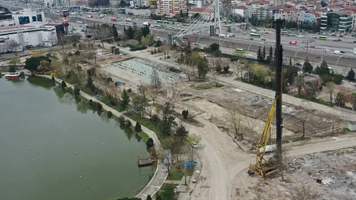 İzmit Millet Bahçesi şekillenmeye başlıyor