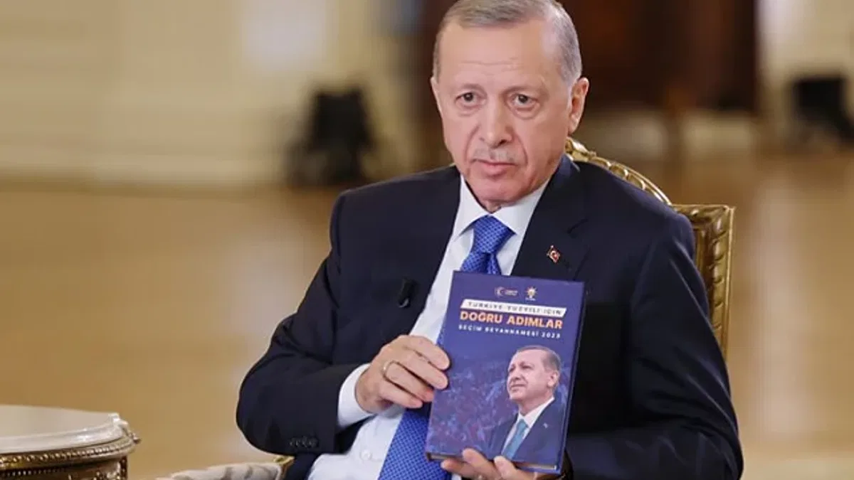 Cumhurbaşkanı Erdoğan'dan aday listeleri yorumu: Çok az da olsa hatalarımız bazı illerde olmadı değil!