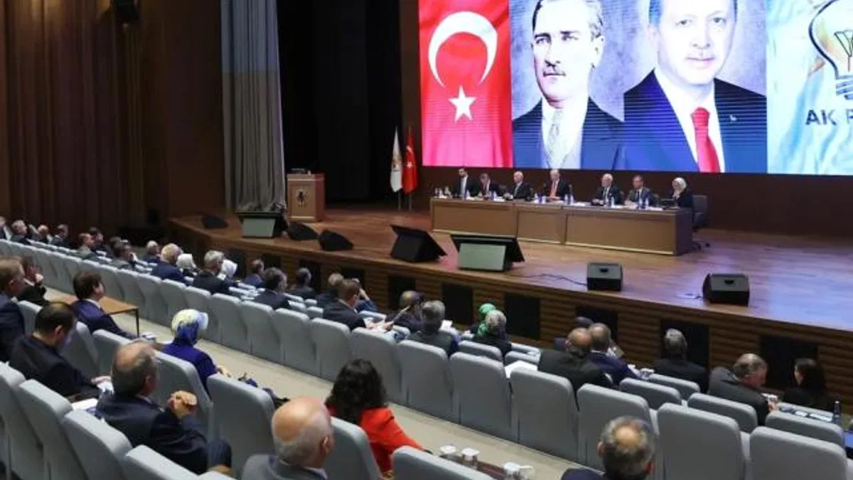 AK Parti MKYK toplandı... Kongre hazırlığı ilçelerden başlayacak