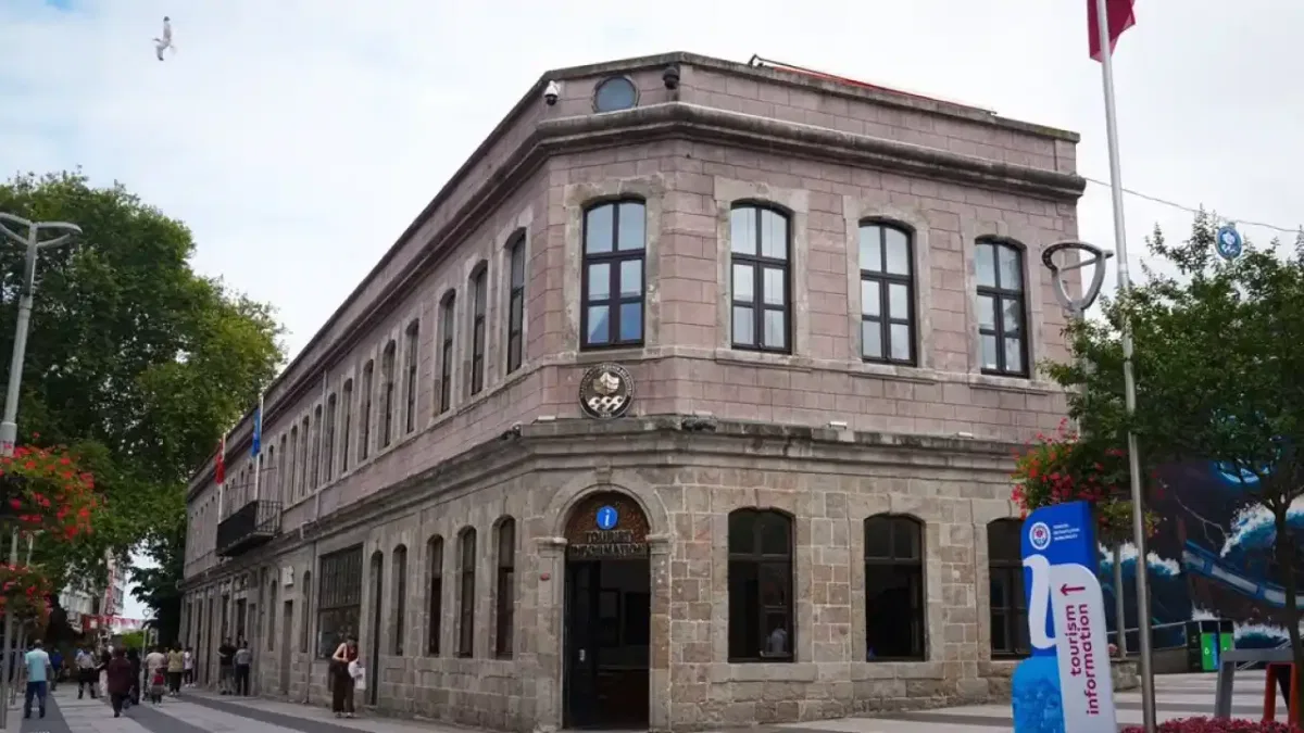 Trabzon’da turistlere ana dillerinde danışmanlık hizmeti