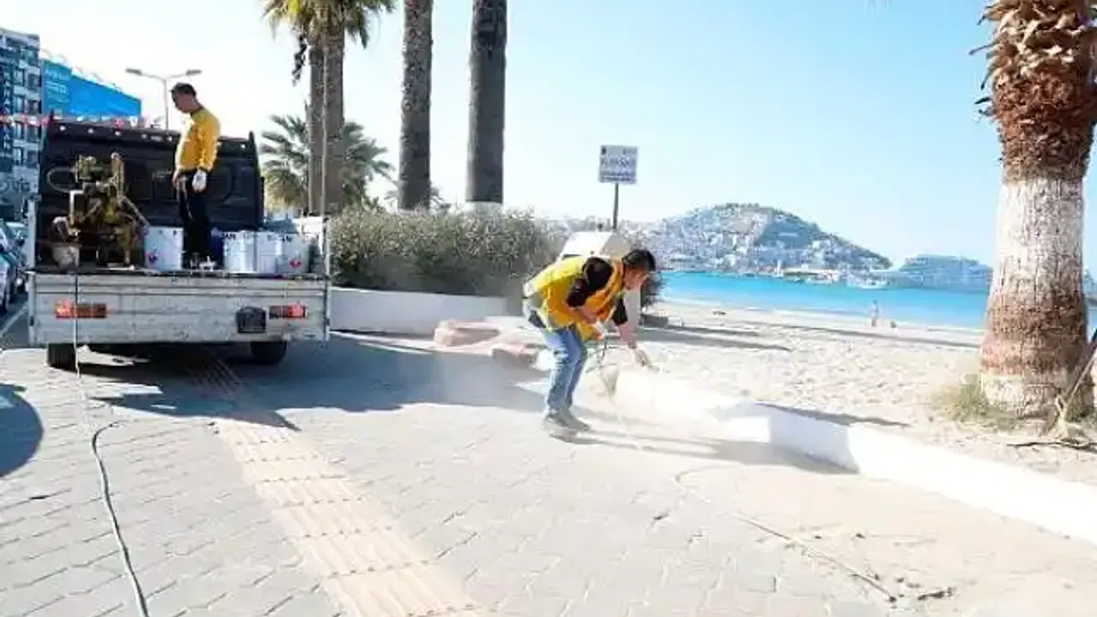 Başkan Çerçioğlu'nun çalışmaları ile Kuşadası daha modern bir kent haline geliyor