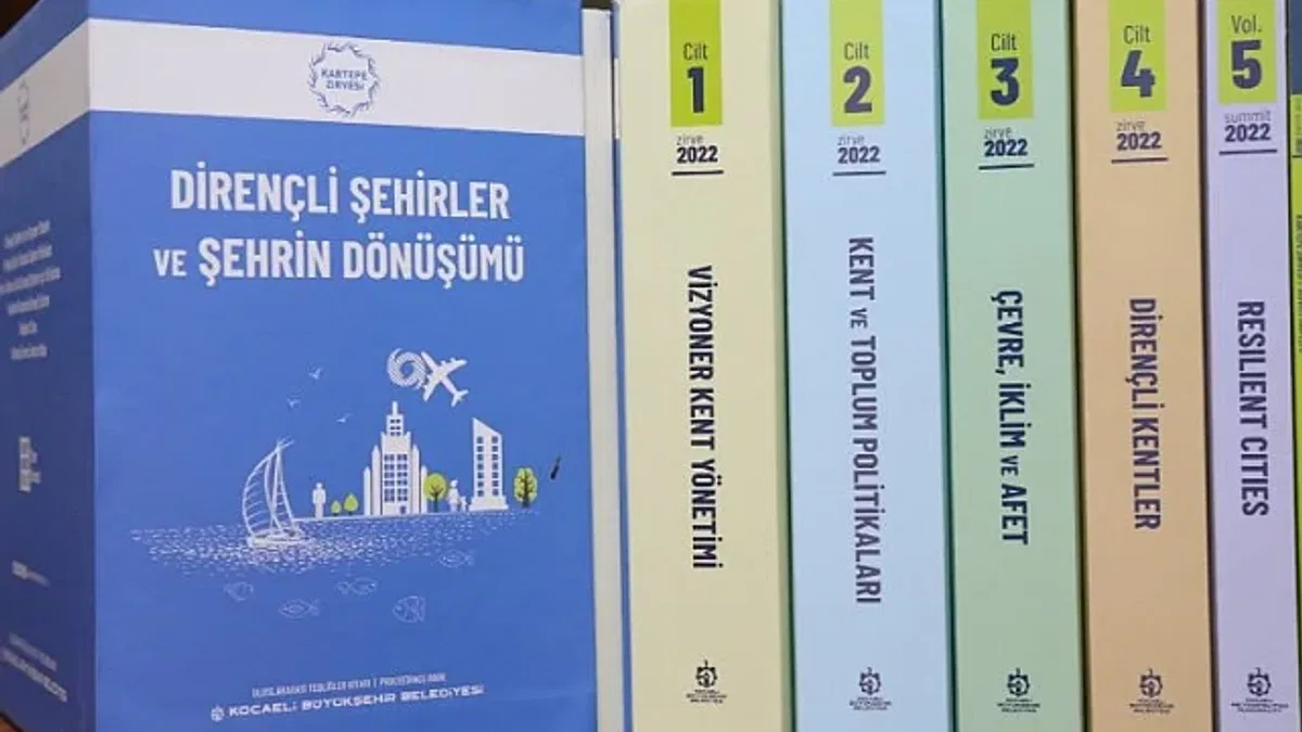 Kocaeli'de 4. Kartepe Zirvesi kitaplaştırıldı