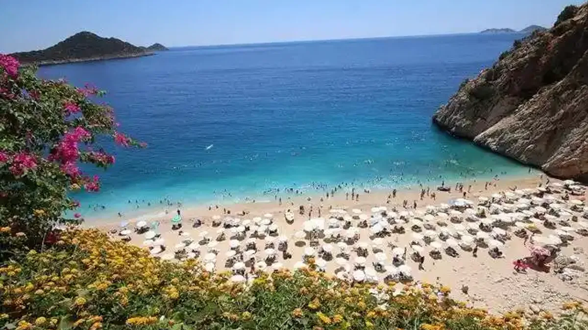 Antalya'ya gelen turist sayısı 10 milyon 788 bini aştı