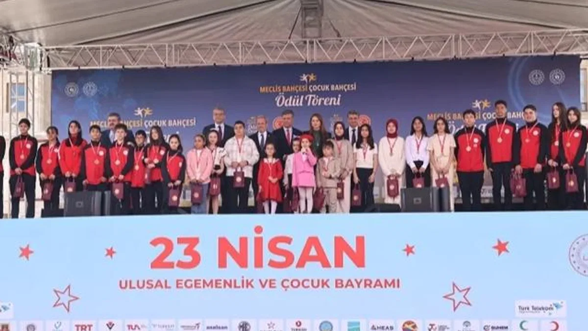 Meclis Bahçesi çocuklarla şenlendi