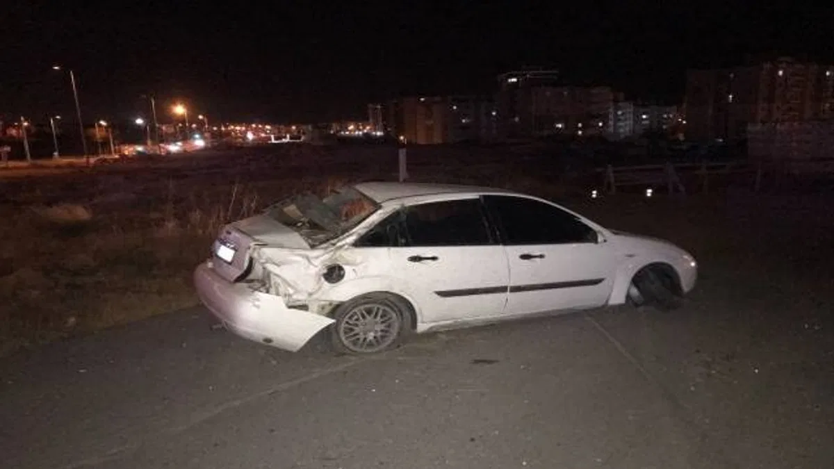 Kayseri'de devrilen otomobildeki 3 kişi yaralandı