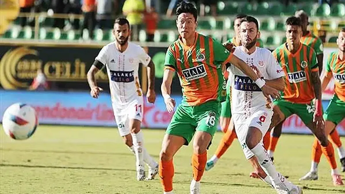 Corendon Alanyaspor 1-2 Onvo Antalyaspor (Maç Sonucu)