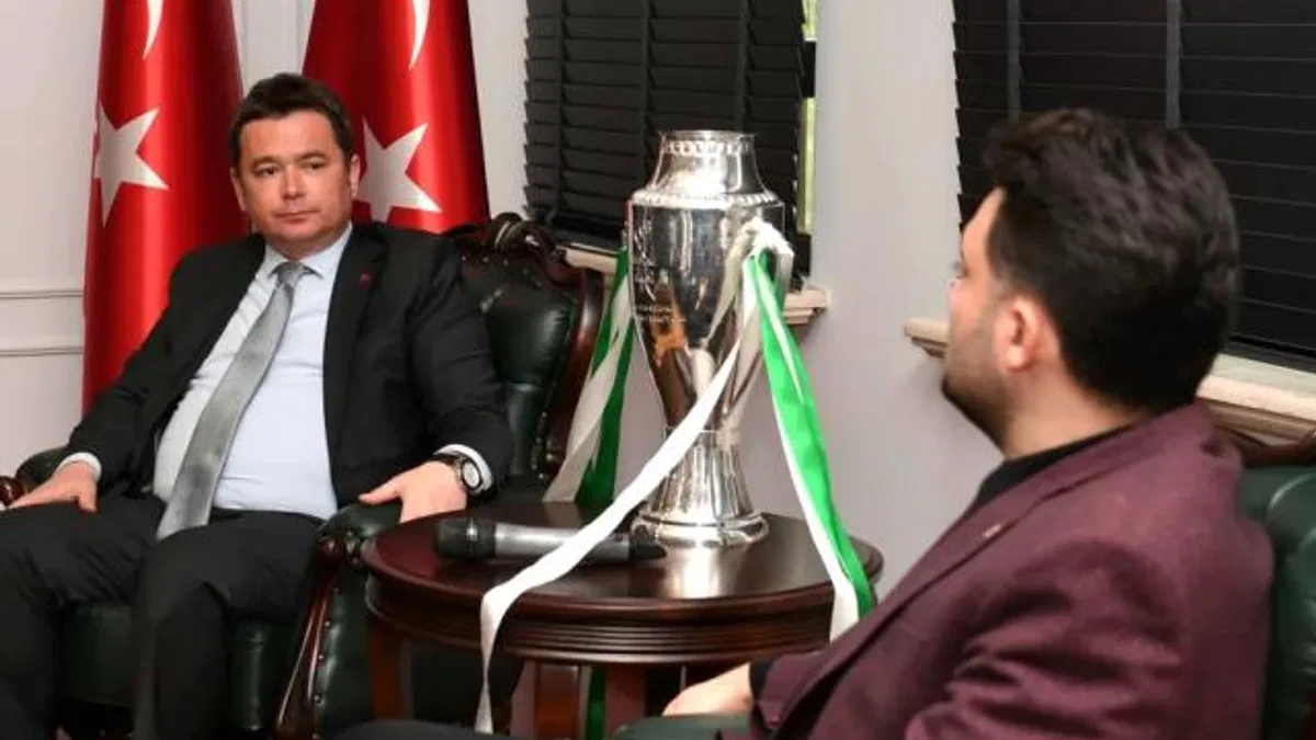 Bursaspor’un şampiyonluk kupası Osmangazi Belediyesi’nde
