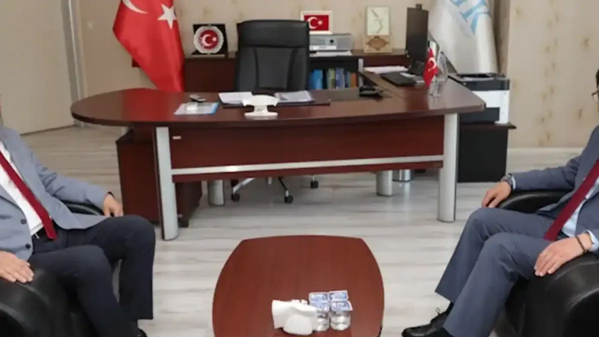Kütahya'da Başkan Kahveci’den SGK İl Müdürü Sayar’a nezaket