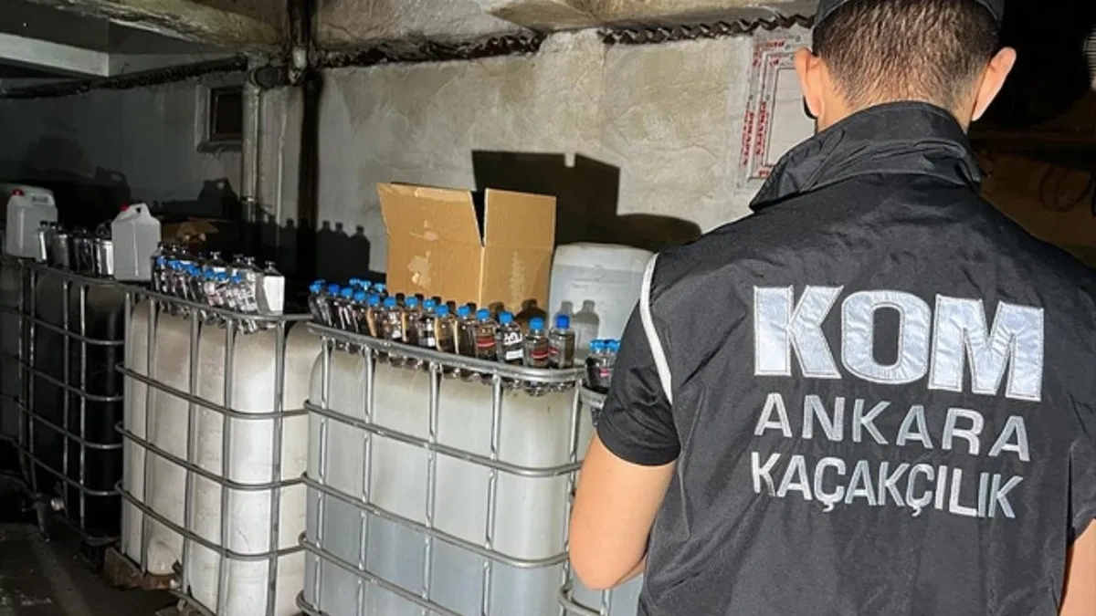 Ankara'da sahte içki imalatı için hazırlanan yaklaşık 35 ton etil alkol ele geçirildi
