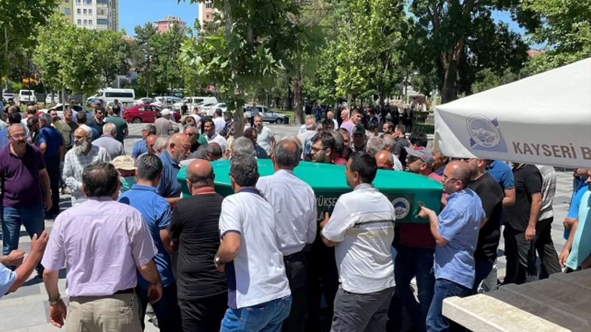 Kayseri'de Kızılırmak'ta boğulan kişinin cenazesi toprağa verildi