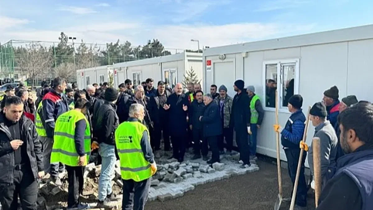 Memduh Büyükkılıç protokolle Kahramanmaraş'ta buluştu