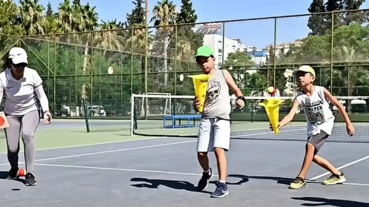 Geleceğin raketleri Antalya Muratpaşa'da yetişiyor