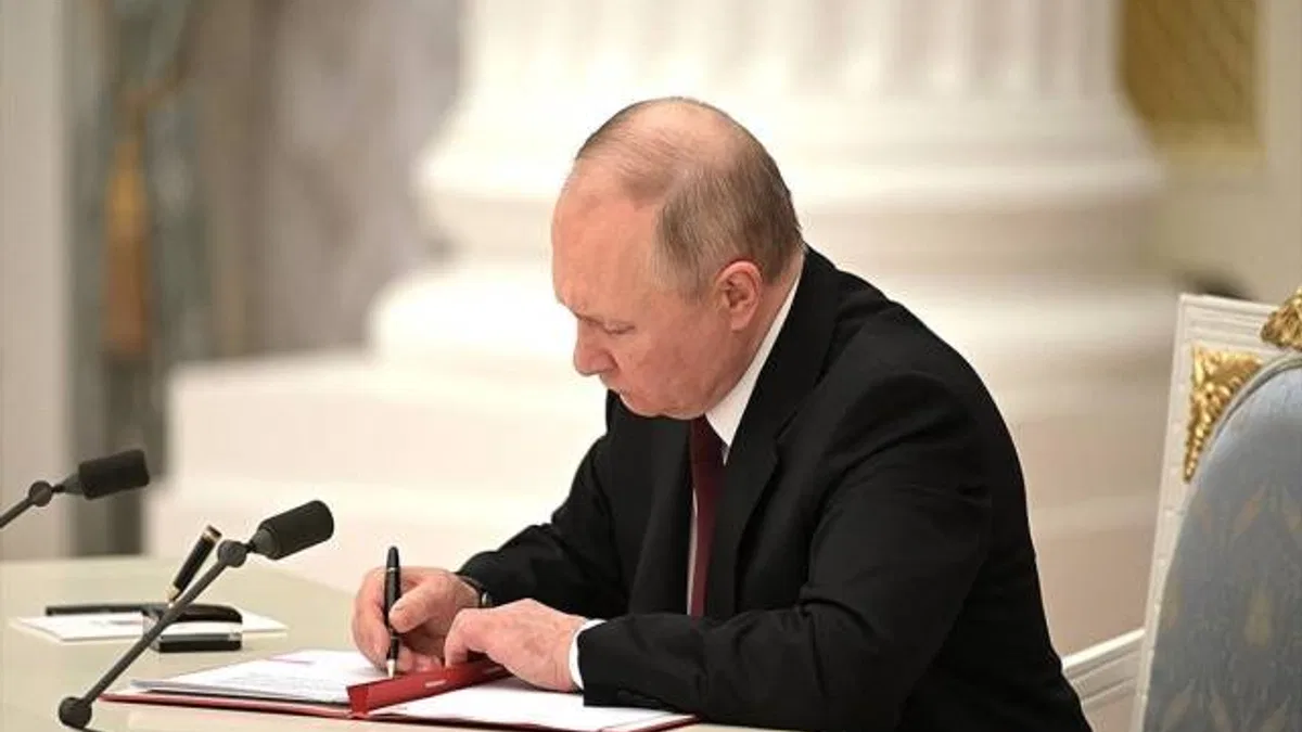 Putin, Rusya'da seferberlikten kaçmanın cezasını artıran kararnameyi imzaladı