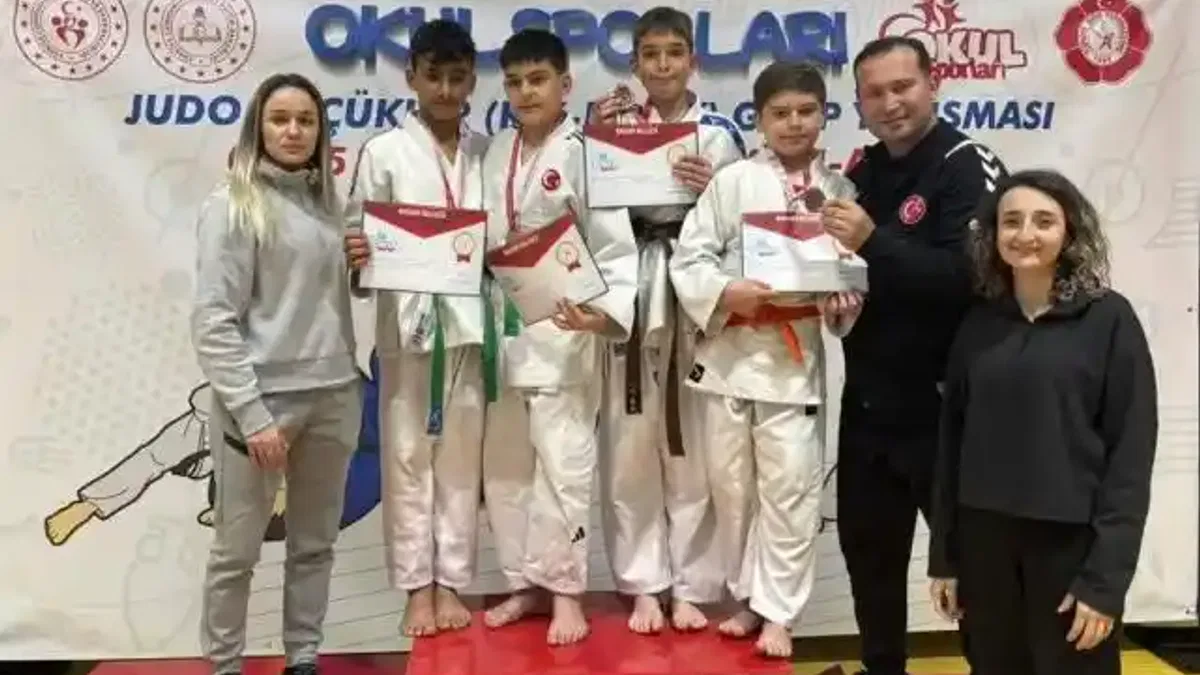 Kütahyalı judocular grup müsabakalarından başarıyla döndü