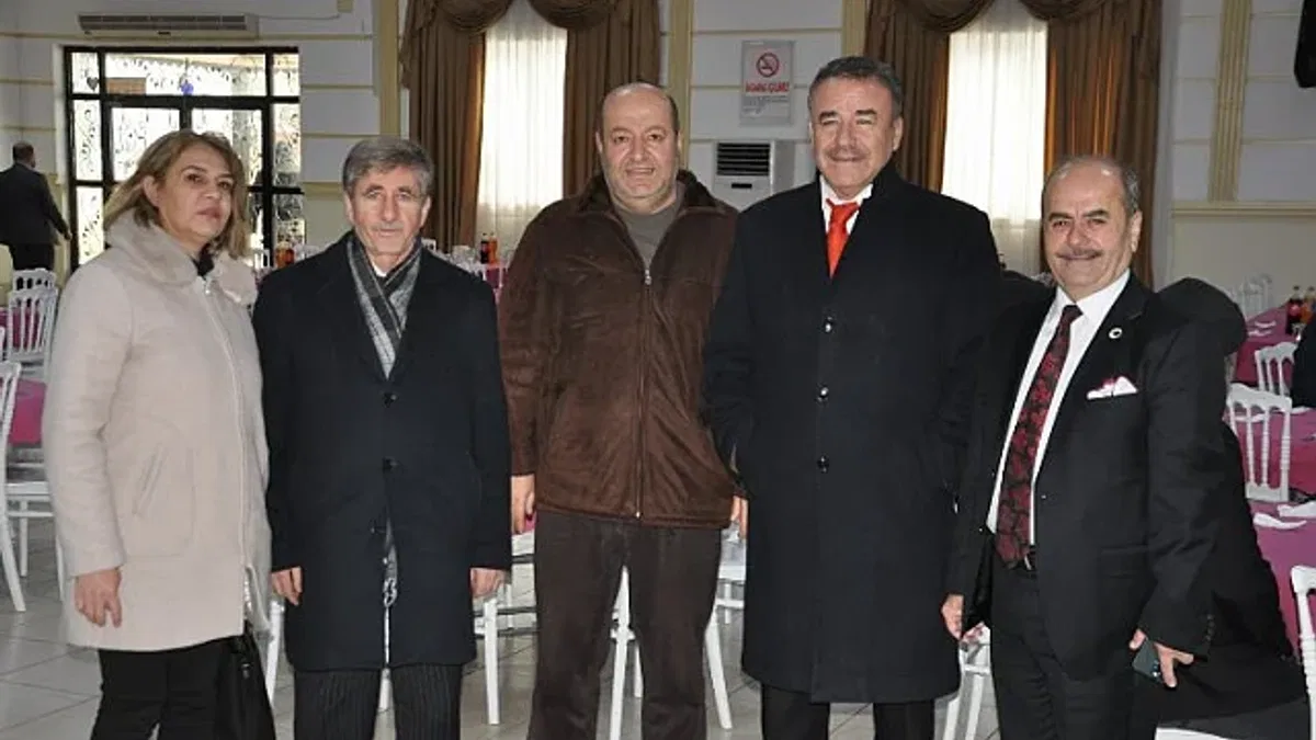 Kahramanmaraş Pazarcık'ta Başkan Bozdağ'a güvenoyu