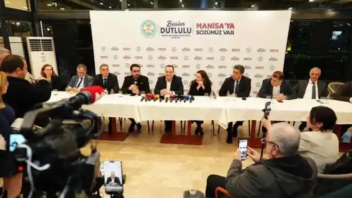 Manisa'da Başkan Dutlulu gazetecilerle buluştu