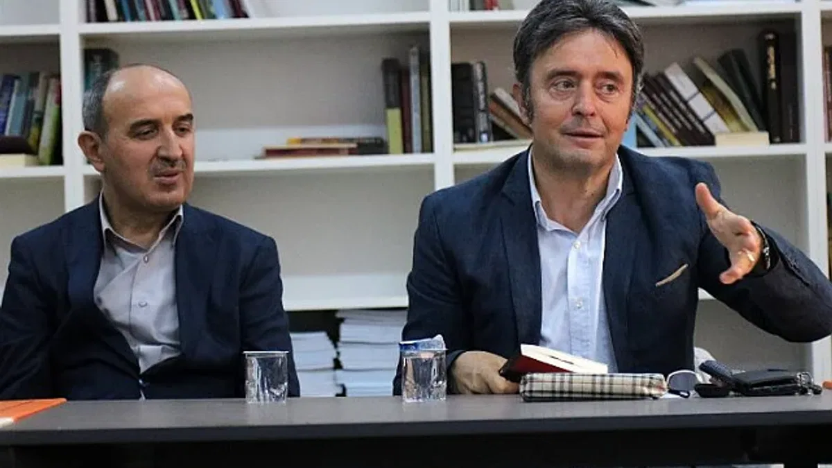 Nevzat Sazak'tan gençlere önemli tavsiye