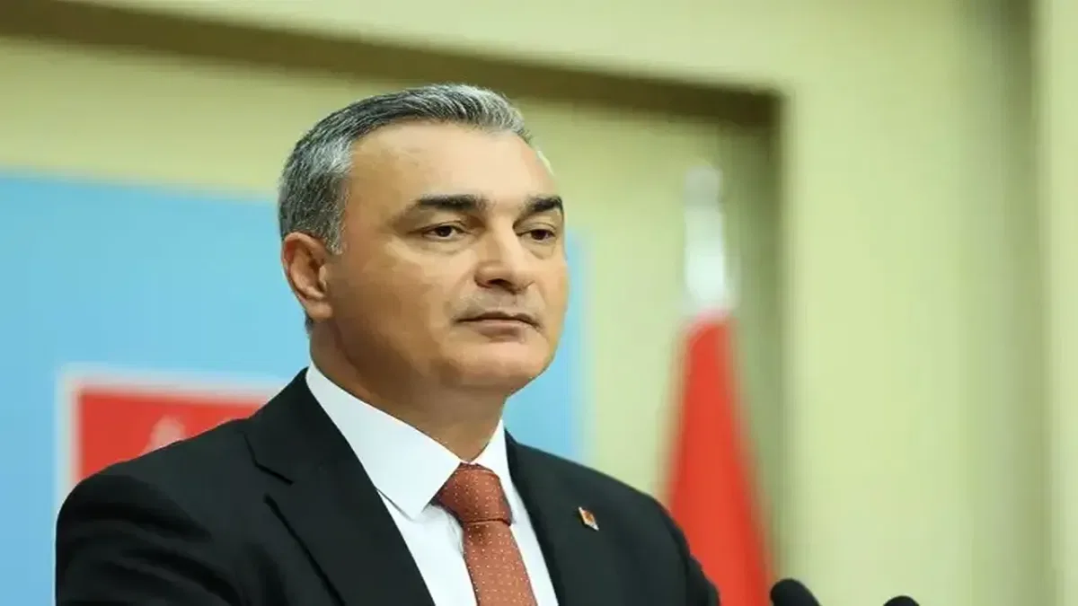 Sarı'dan Özmen'in gözaltına alınmasına tepki
