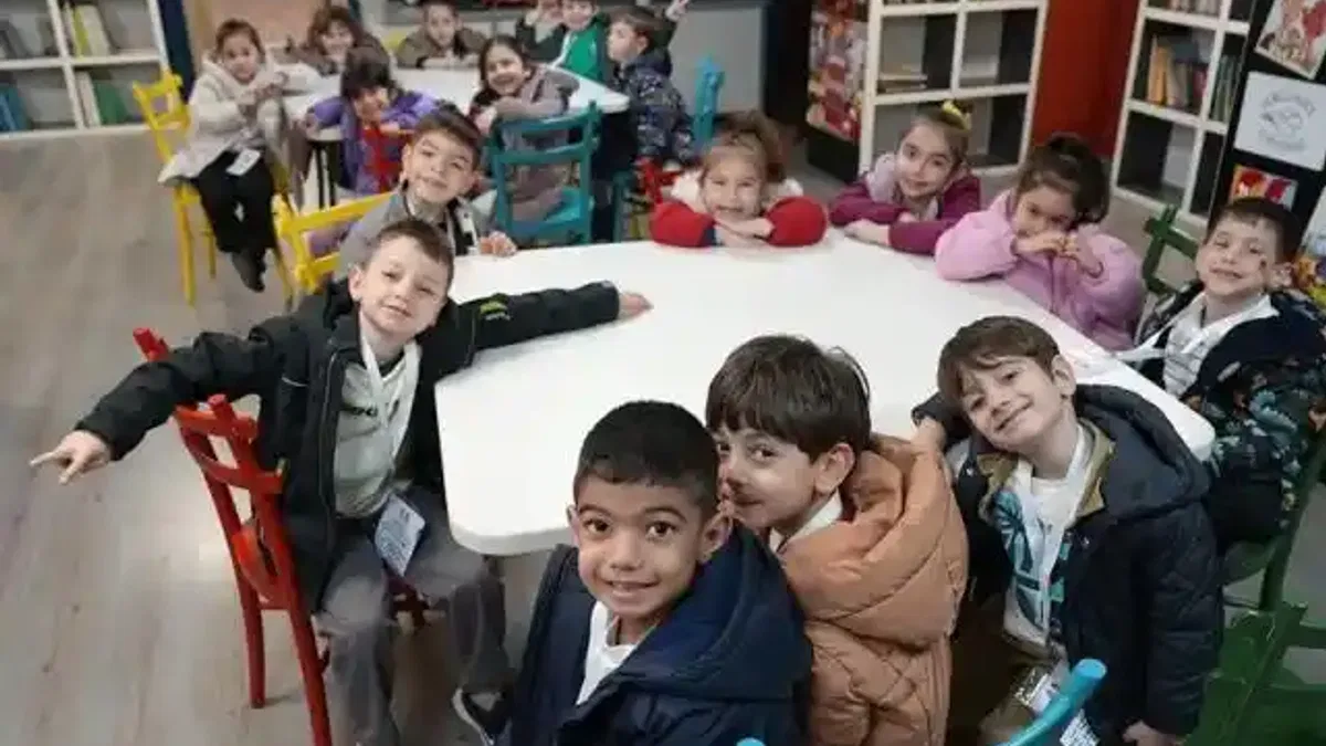 İstanbul Maltepe'de minikler kitaplarla buluştu