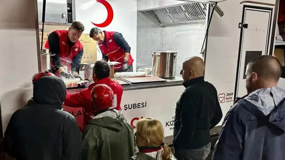 Türk Kızılay, Sındırgı Depremi Sonrası Harekete Geçti