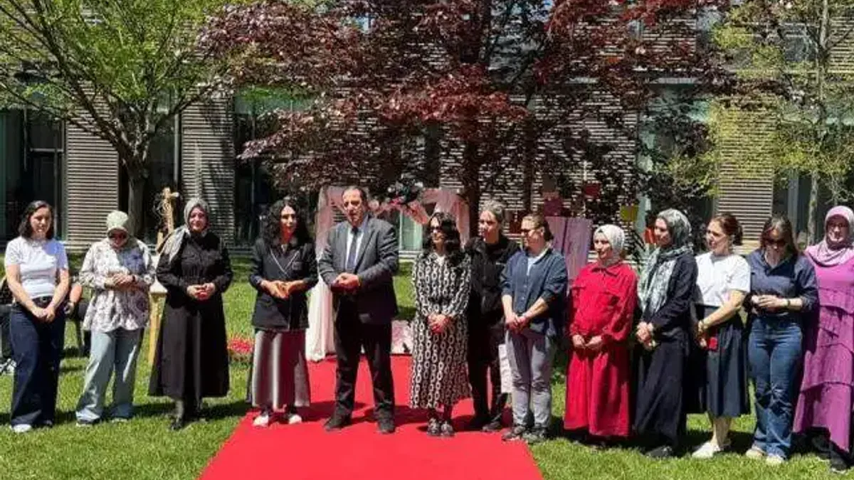 Sakarya'da özel gereksinimli bireylerin annelerine anneler günü sürprizi