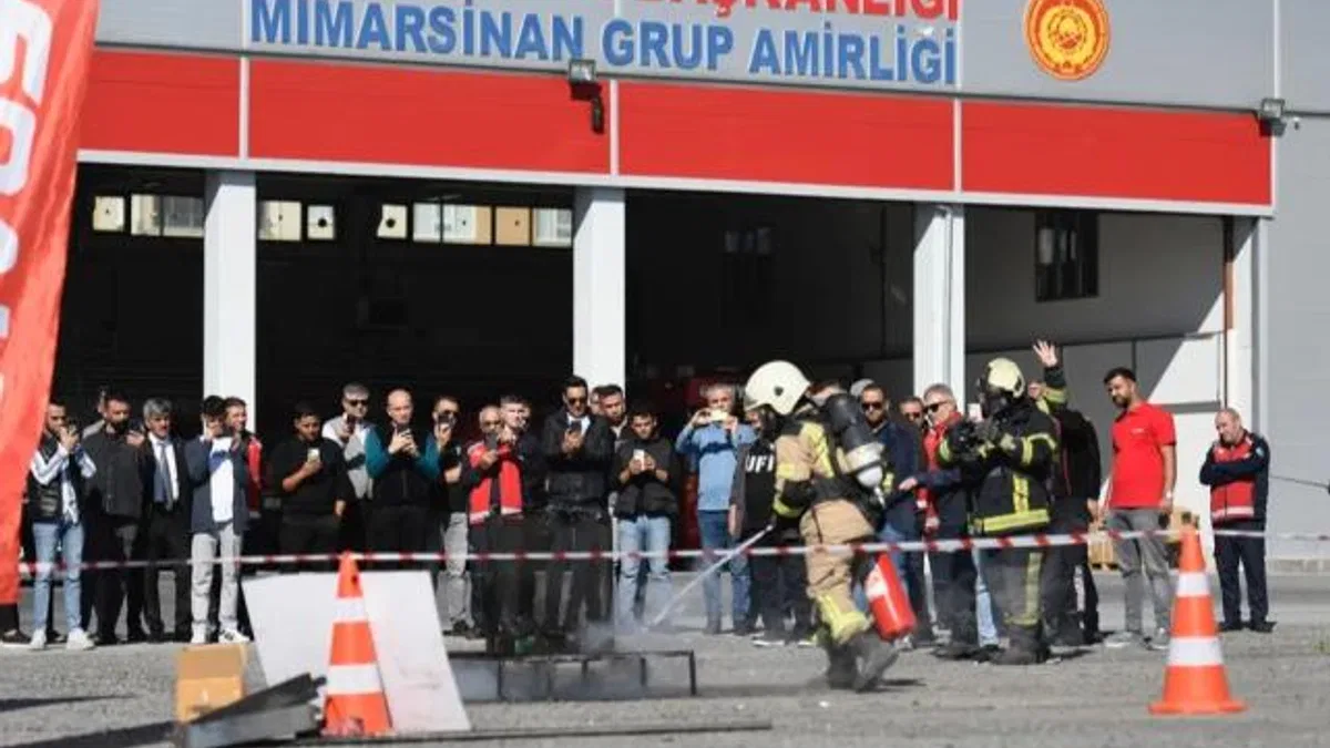 Kayseri Büyükşehir'den lityumlu yangın tatbikatı