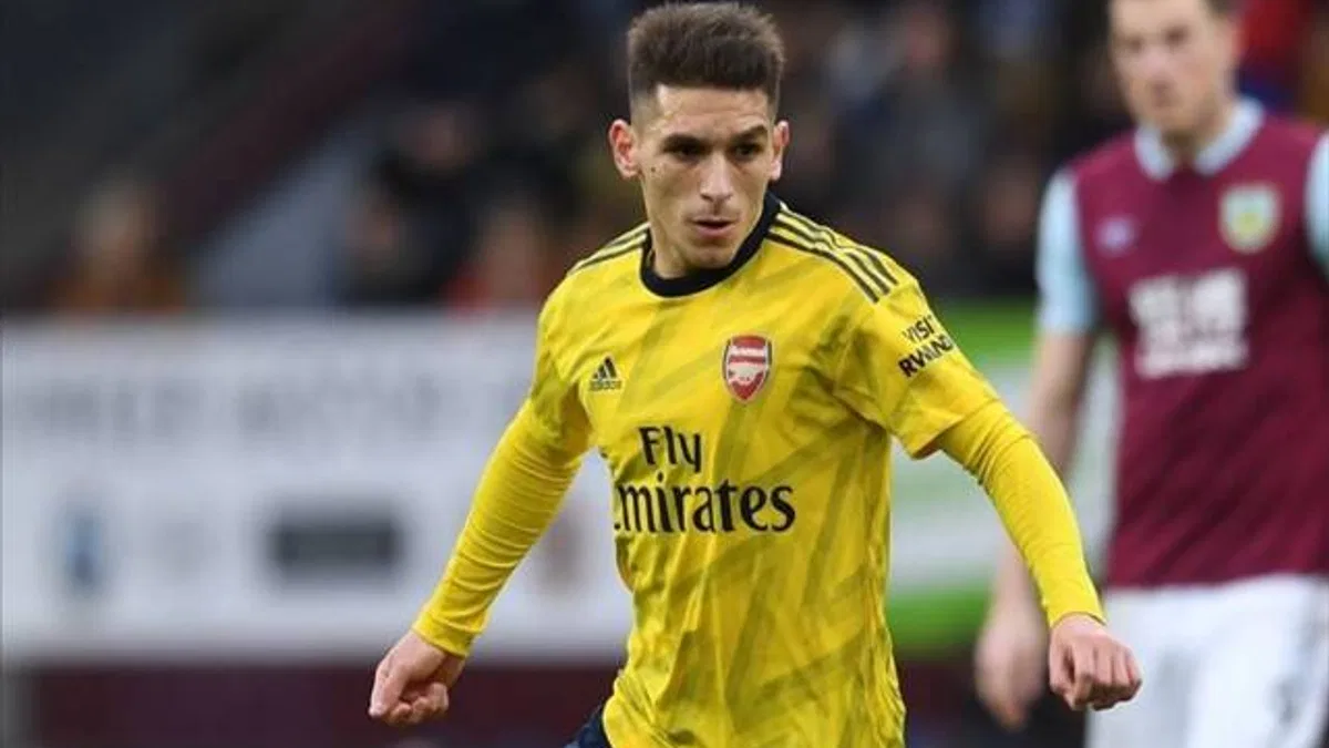 Galatasaray, Lucas Torreira için görüşmelere başlandığını açıkladı